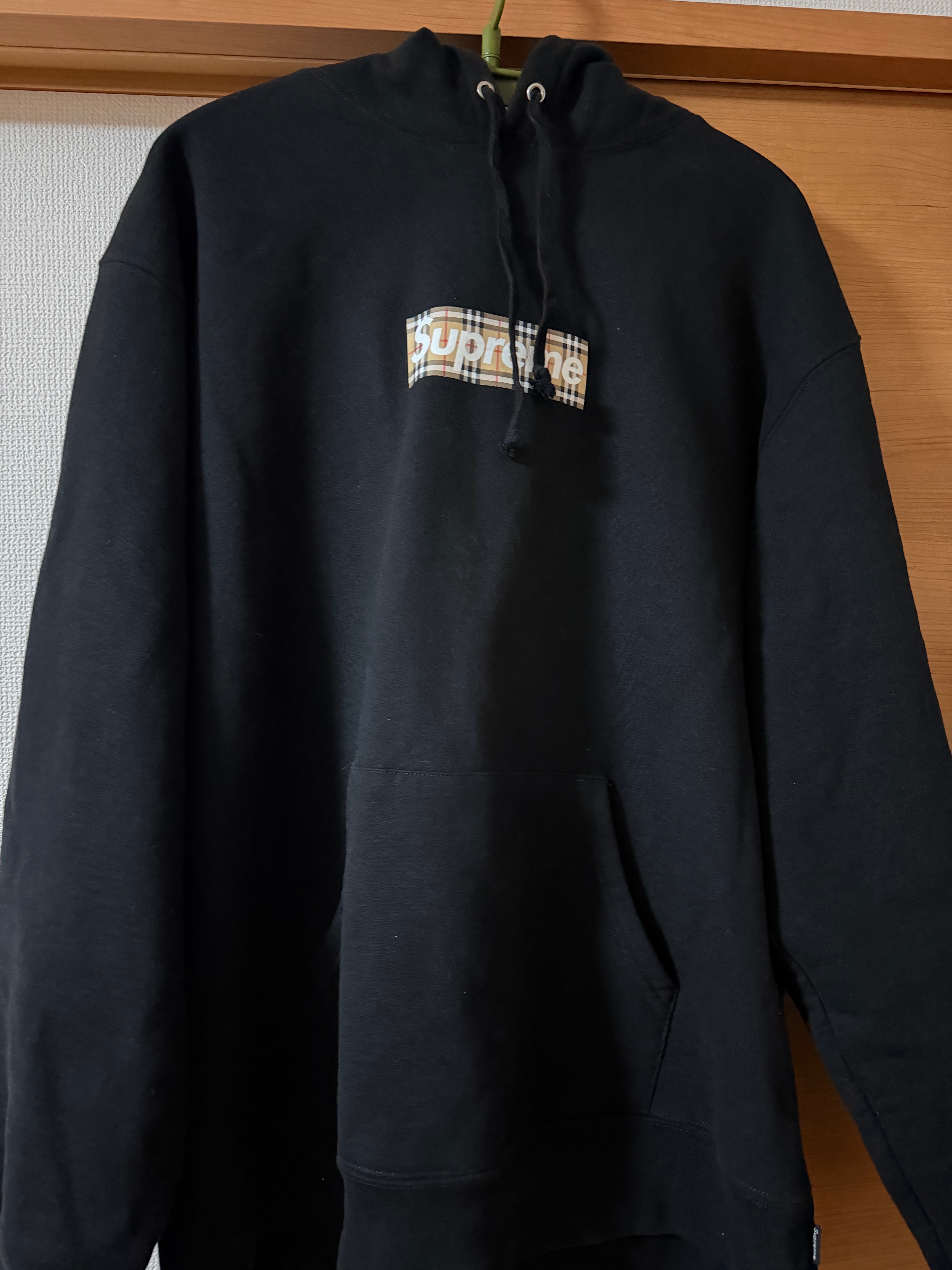 Supreme / Burberry Box Logo Hooded Sweatshirt "Black"