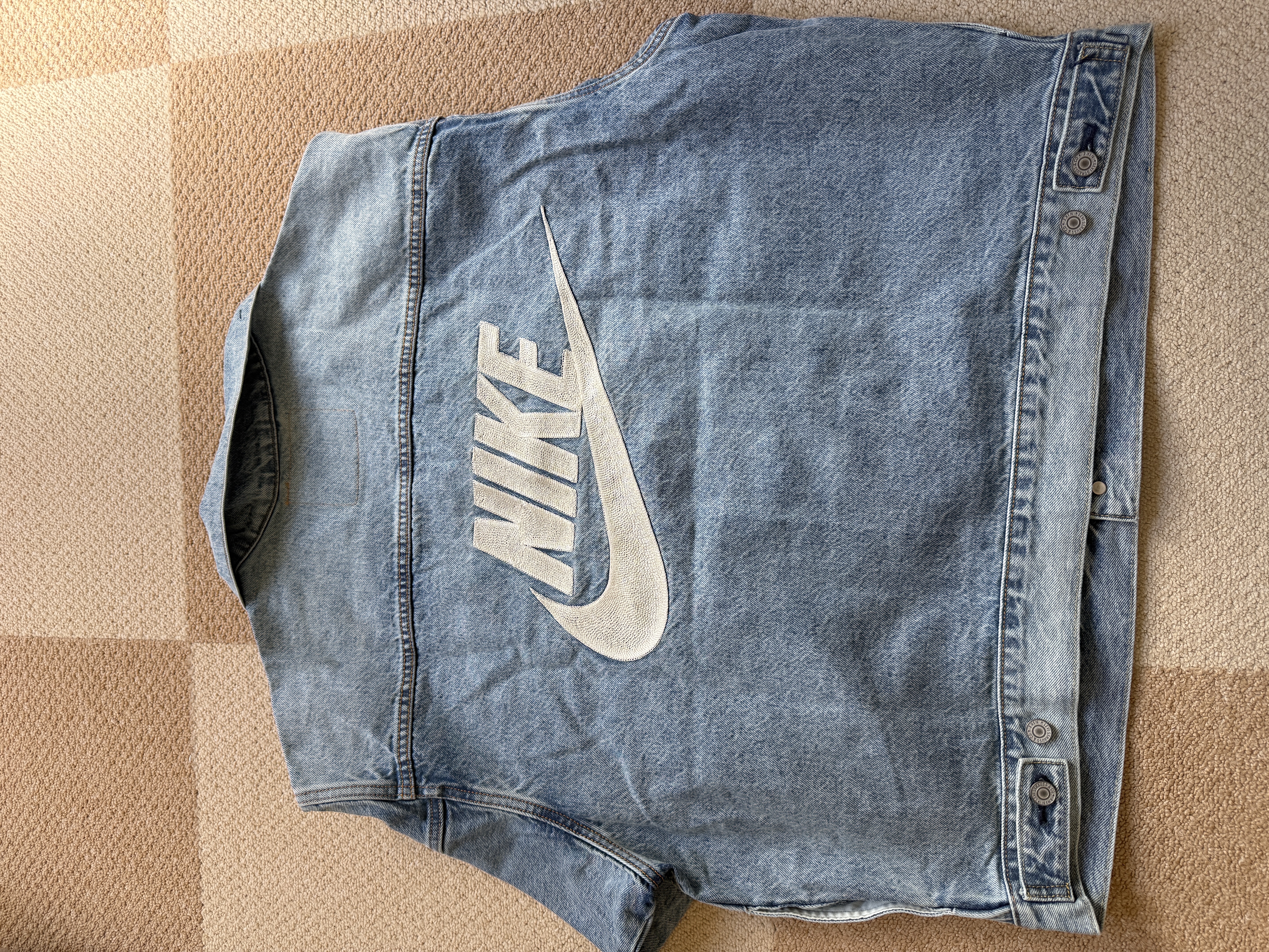 LEVI'S x Nike Denim Trucker Jacket "Light Indigo" 002TM-0000