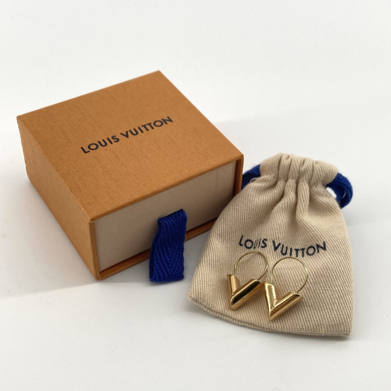 C (やや傷や汚れあり)】LOUIS VUITTON（ルイ・ヴィトン） エセンシャル