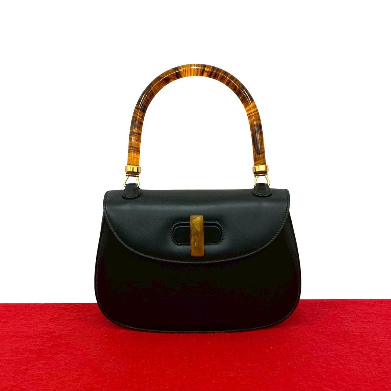 B (目立った傷や汚れなし)】GUCCI グッチ ターンロック レザー