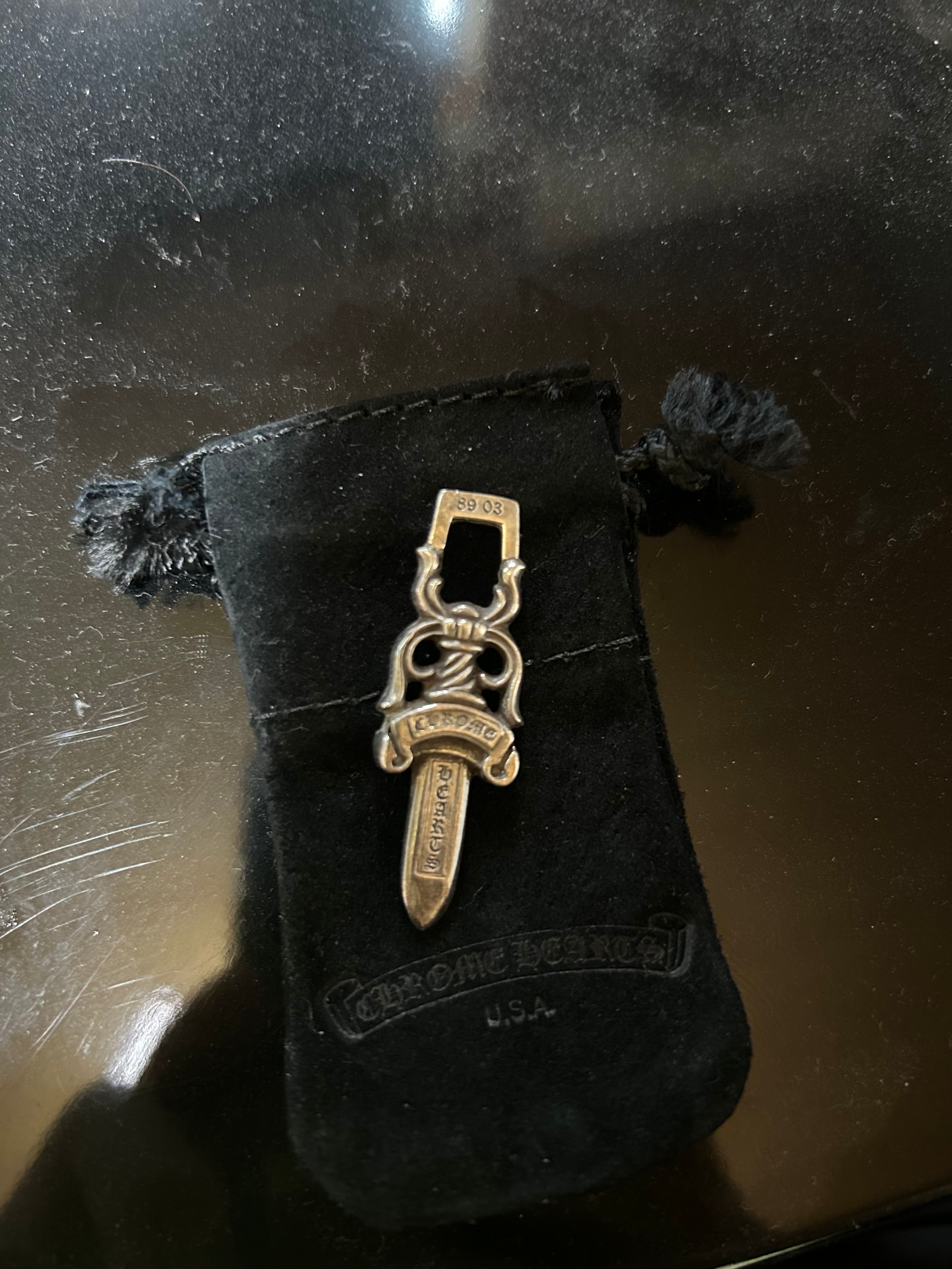 Chrome Hearts #10 Dagger Pendant "Silver"