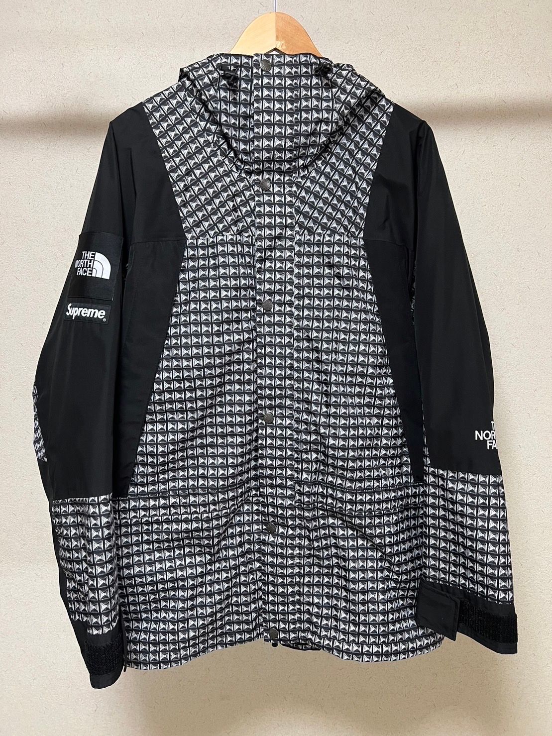 Supreme x The North Face Studded Mountain Light Jacket "Black"
