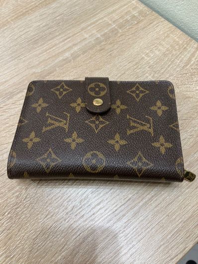 ルイヴィトン 折りたたみ財布