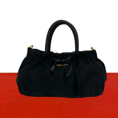 PRADA プラダ ロゴ 金具 ナイロン レザー ハンドバッグ ブラック
92572