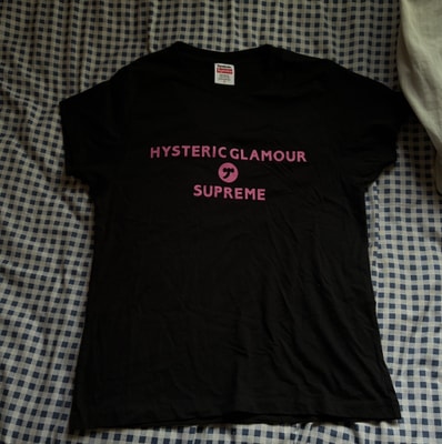 Supreme x HYSTERIC GLAMOUR Baby Tee "Black"