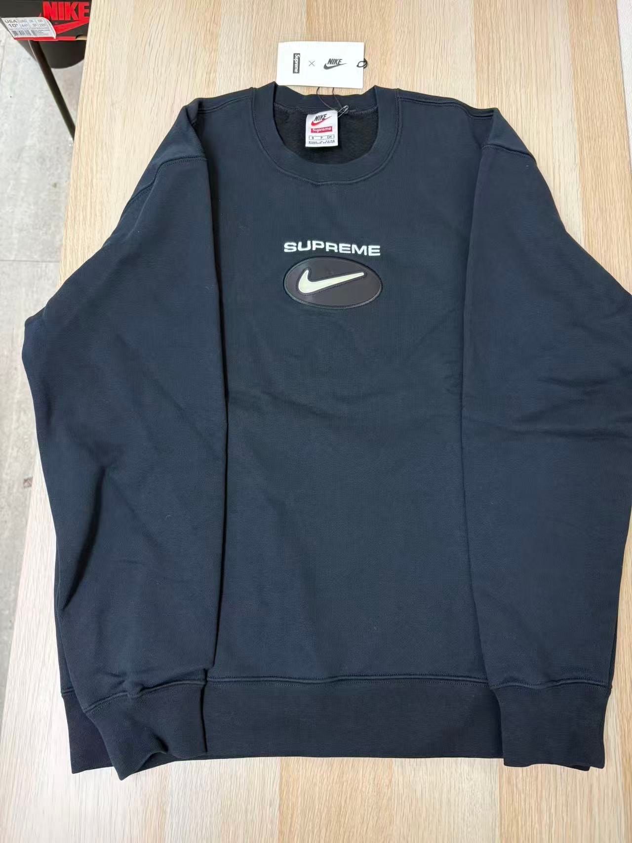 Supreme / Nike Jewel Crewneck "Black"