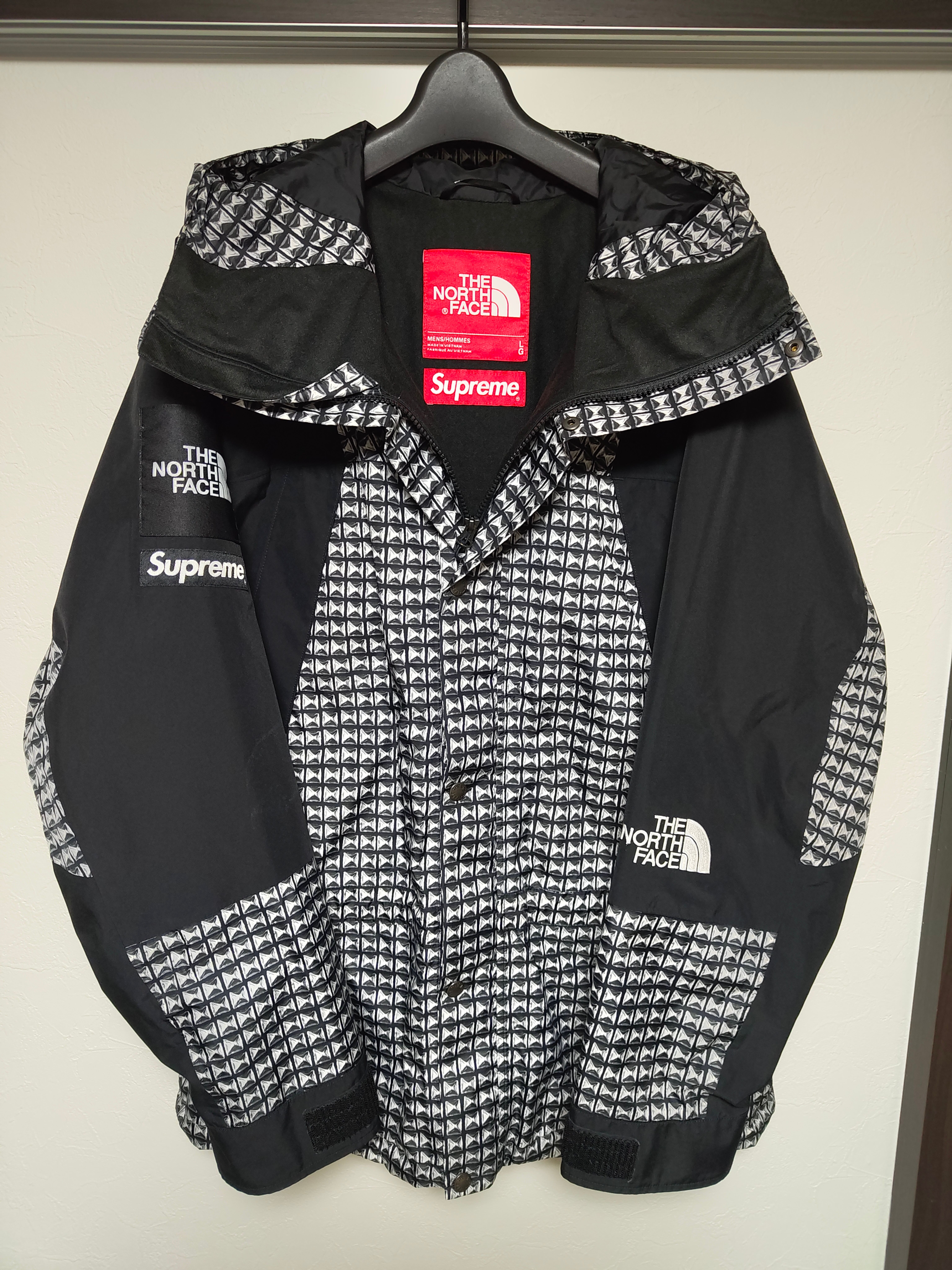 Supreme x The North Face Studded Mountain Light Jacket "Black"