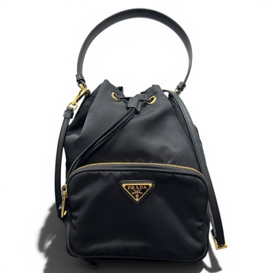 PRADA 極美品 プラダ デュエット Re-Nylon バケットバッグ 2way ハンドバッグ ショルダーバッグ 1BH038 ナイロン レザー ブラック トライアングルロゴ 三角プレート ロゴプレート リナイロン Aランク 鑑定済 中古 b26050402