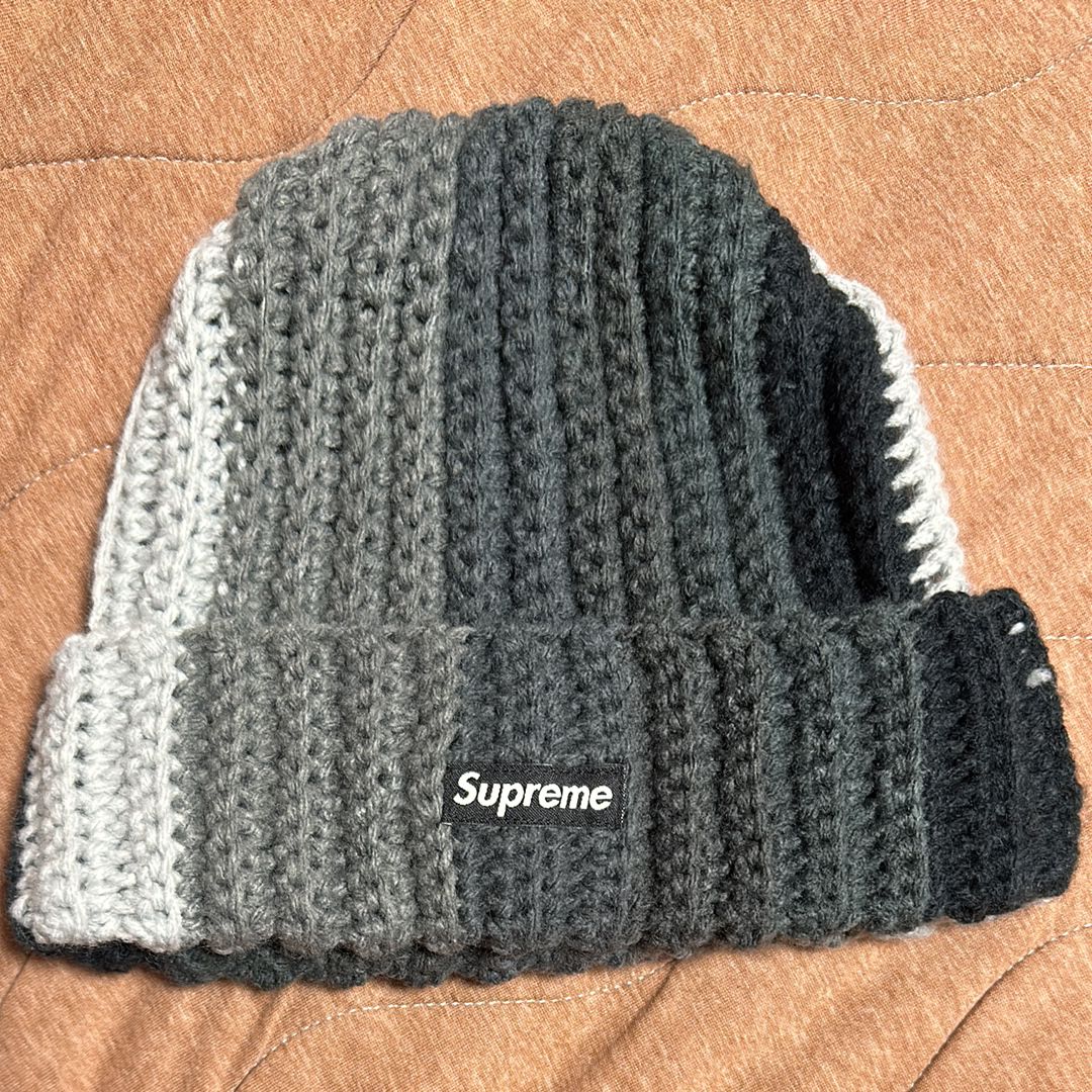 Supreme Gradient Crochet Beanie "Black"