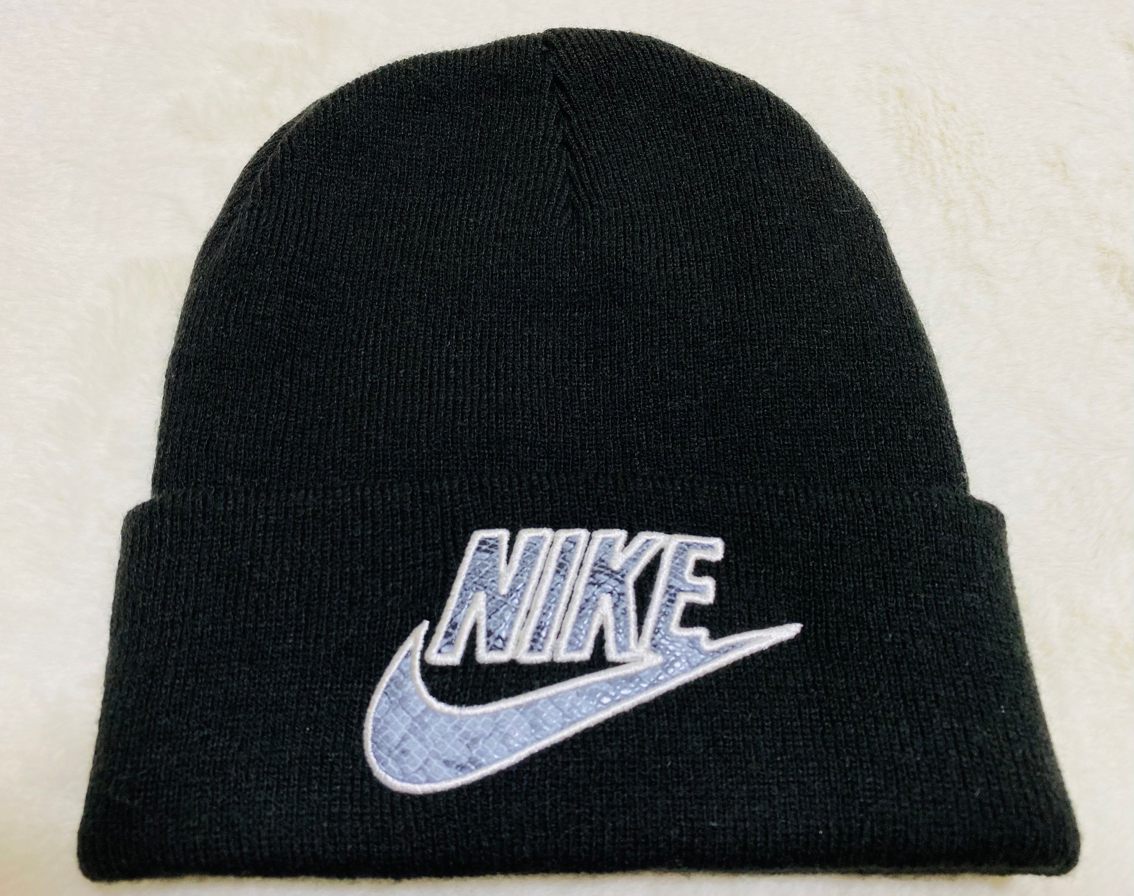 Supreme / Nike® Snakeskin Beanie "Black"