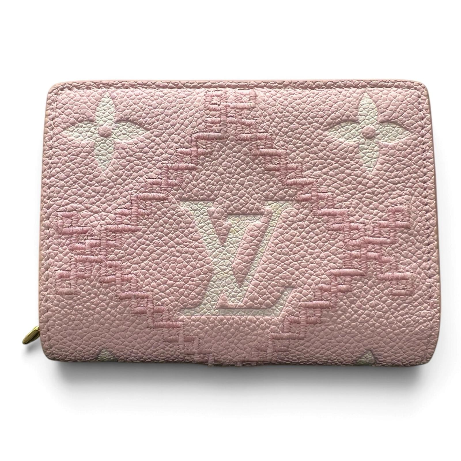 LOUIS VUITTON 希少 極美品 ルイヴィトン ポルトフォイユ クレア モノグラムアンプラント ブロデリー 二つ折り財布 M81212 レザー RFID確認済 ピンク 刺繍 コンパクトウォレット ヴィトン LV Aランク 中古 鑑定済 ヴィトン財布