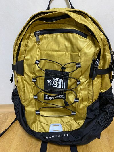 Supreme x The North Face Metallic Borealis Backpack "Gold"