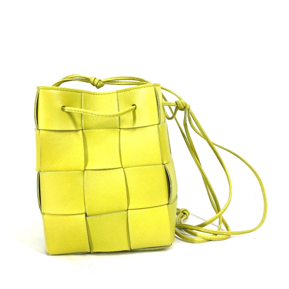 ボッテガヴェネタ BOTTEGA VENETA スモール カセット クロスボディバケットバッグ 680218 斜め掛け バケツ ポシェット ショルダーバッグ カーフレザー キウイ ライトグリーン 美品