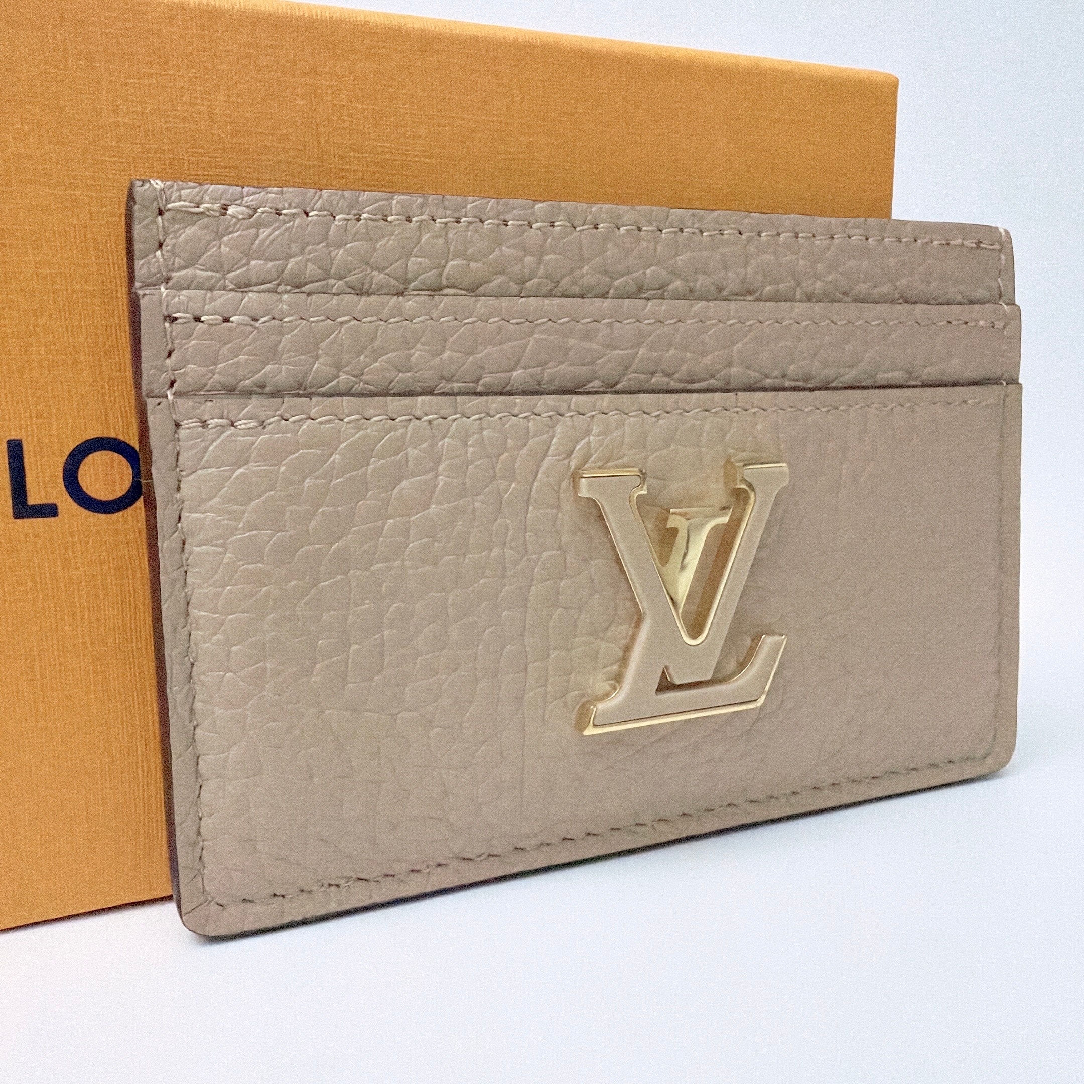 Louis Vuitton Porte Cartes Capucines Card Case "Galet"