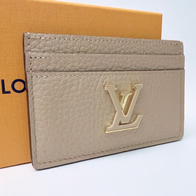 Louis Vuitton Porte Cartes Capucines Card Case "Galet"