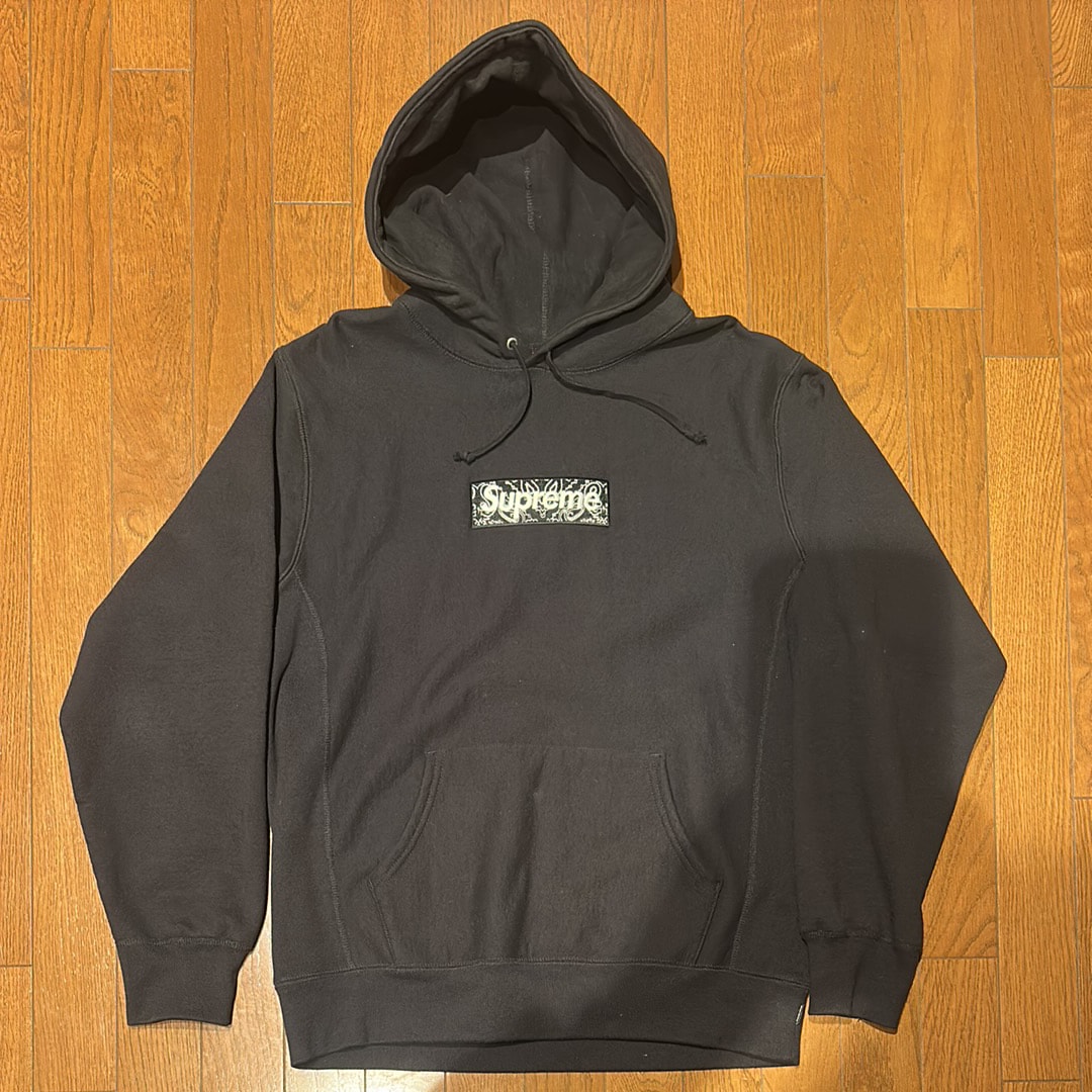 シュプリーム バンダナ ボックス ロゴ フーディッド スウェットシャツ "ブラック"