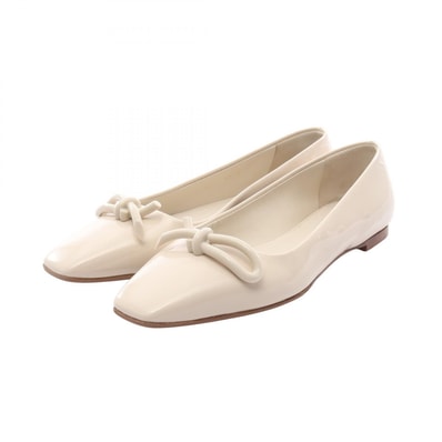 サルヴァトーレフェラガモ Salvatore Ferragamo ANNIE パンプス 靴 パテントレザー レディース アイボリー系 【中古】