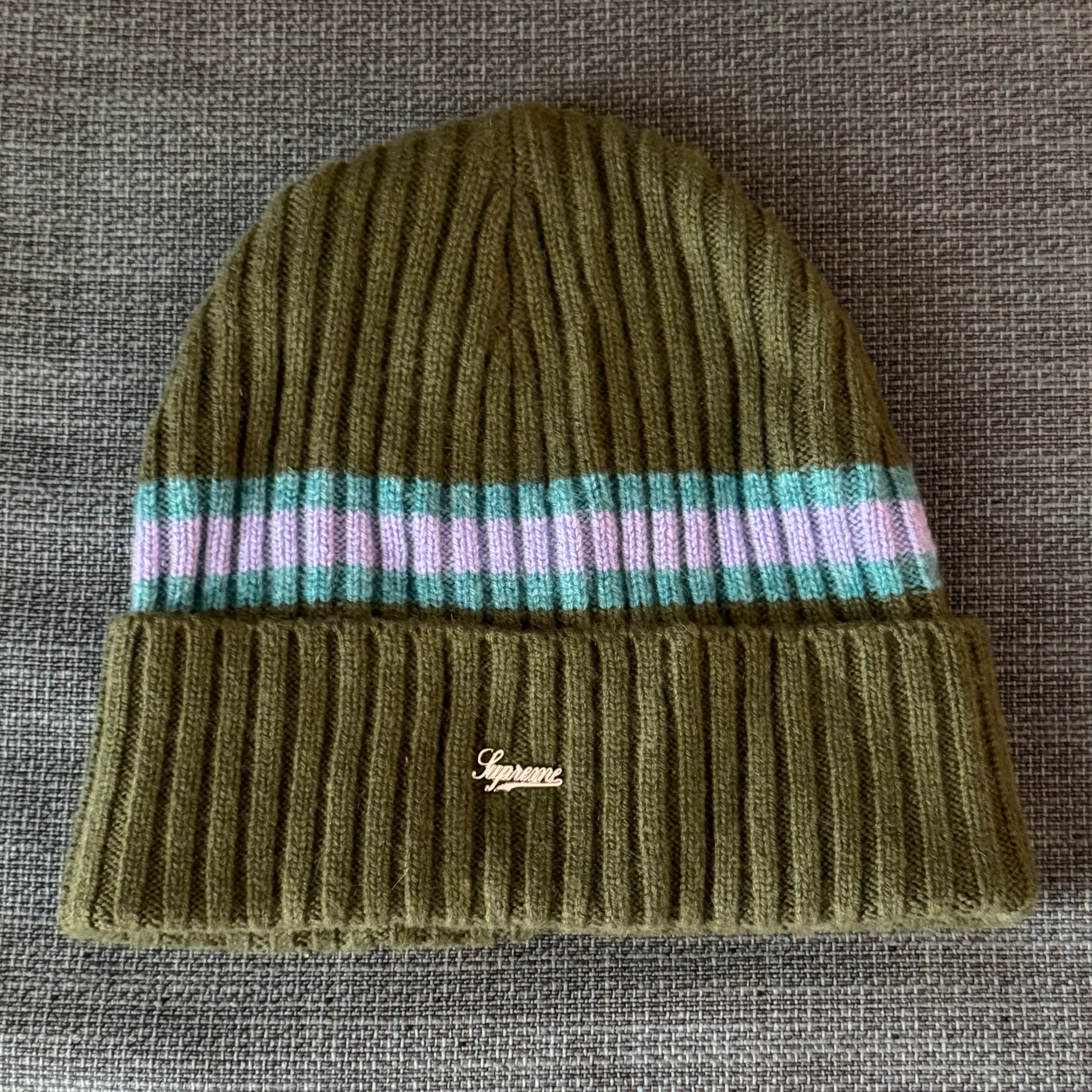 Supreme Striped Cashmere Beanie "Olive"