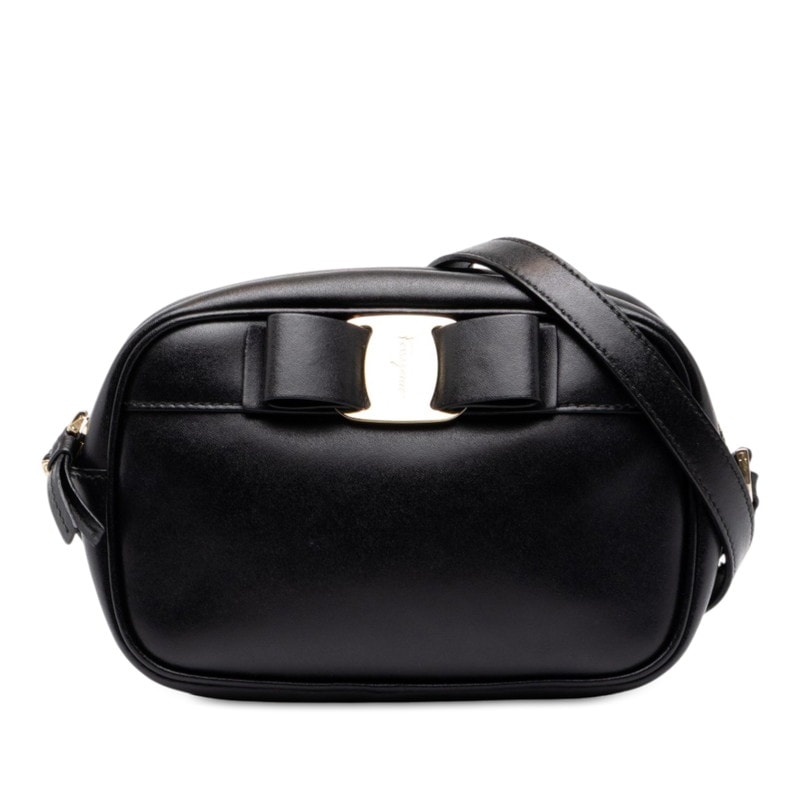 サルヴァトーレフェラガモ ヴァラ 斜め掛け ショルダーバッグ AU-21 H498 ブラック レザー レディース Salvatore Ferragamo 中古