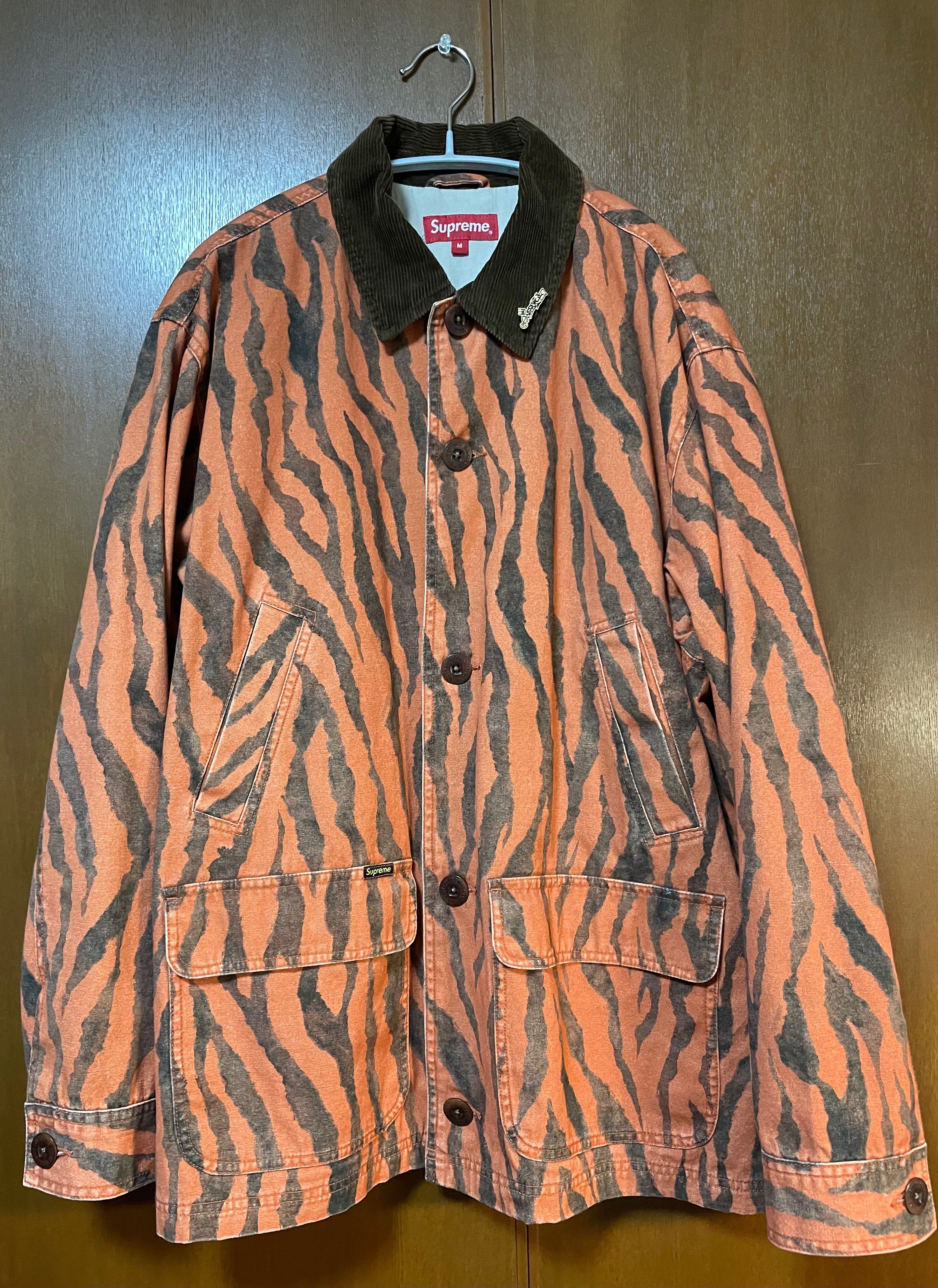 希少なピンズ付きですM Supreme 21ss Barn Coat タイガーストライプ