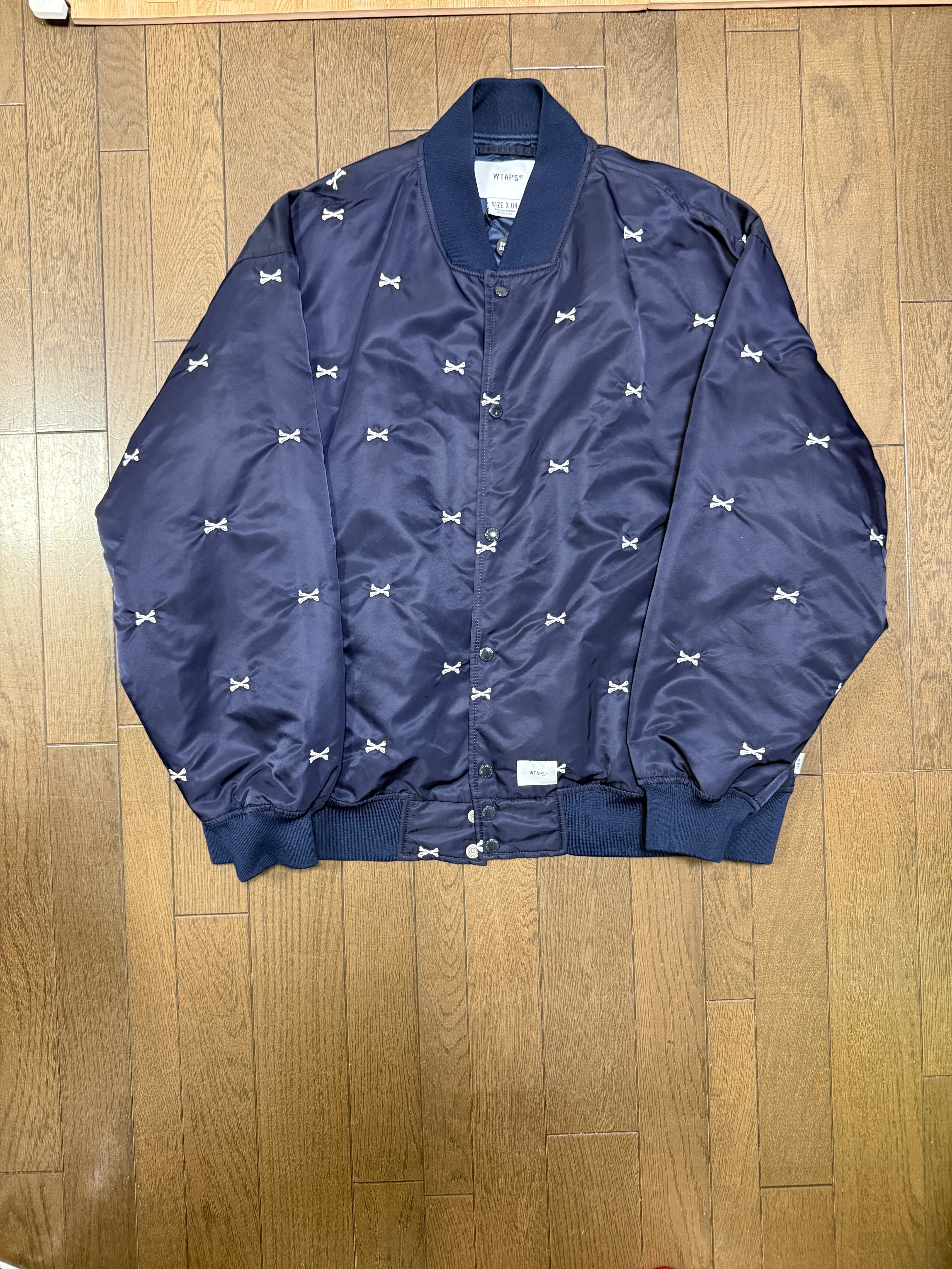 Wtaps TEAM / JACKET / NYLON. TWILL. TEXTILE "Navy"
