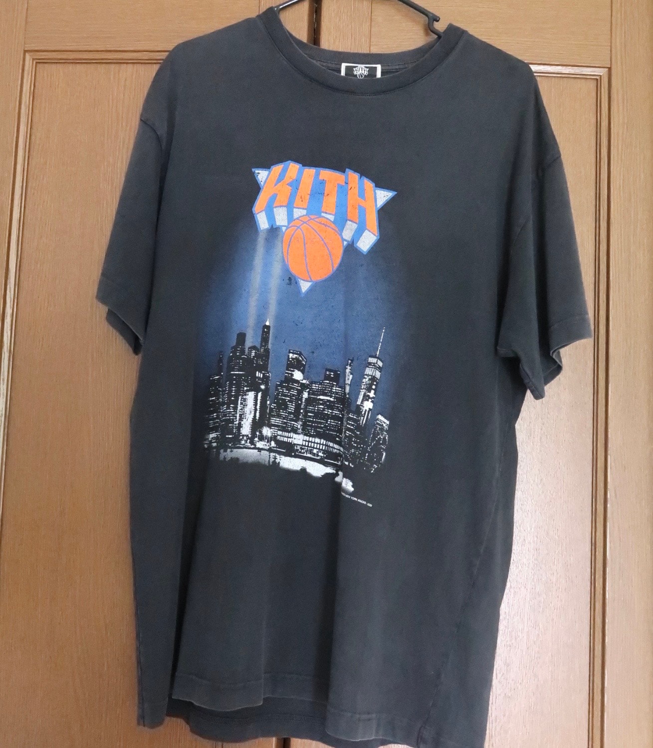 Kith x New York Knicks City Vintage Tee "Black"