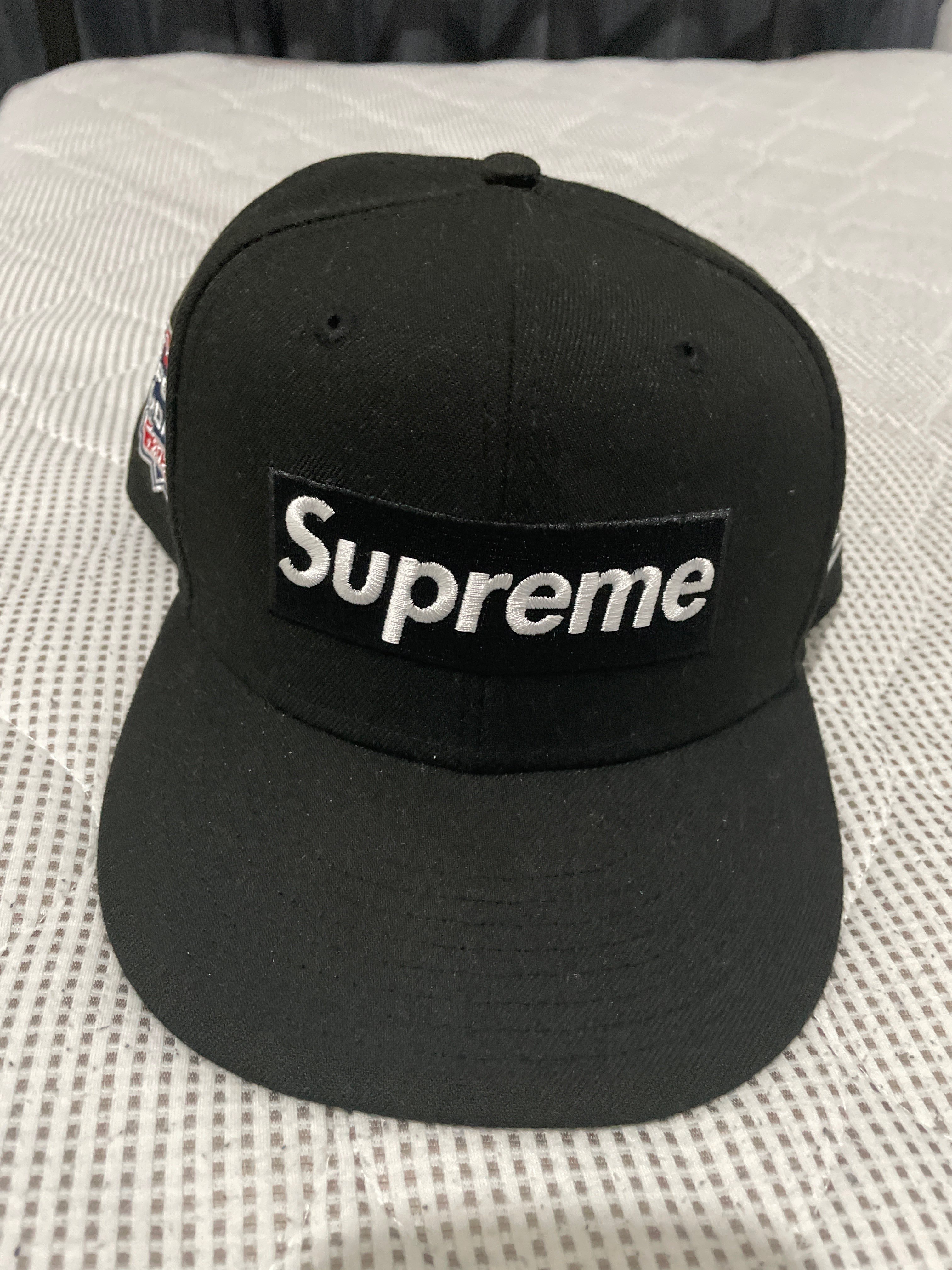 Supreme No Comp Box Logo New Era "Black"