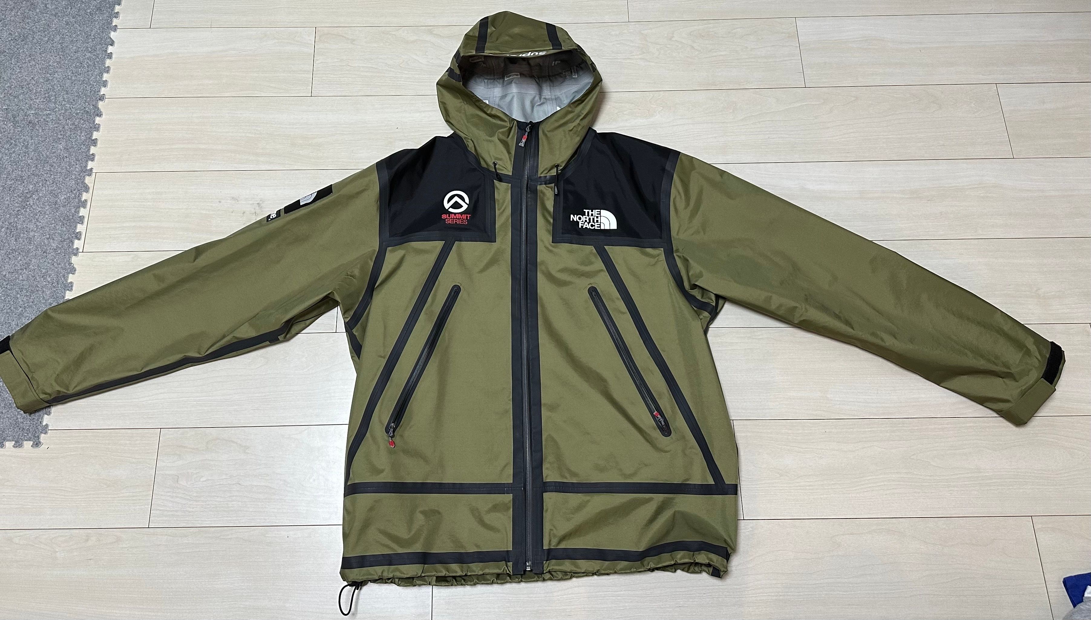 Supreme x The North Face Summit Series Outer Tape Seam Shell Jacket "Olive"