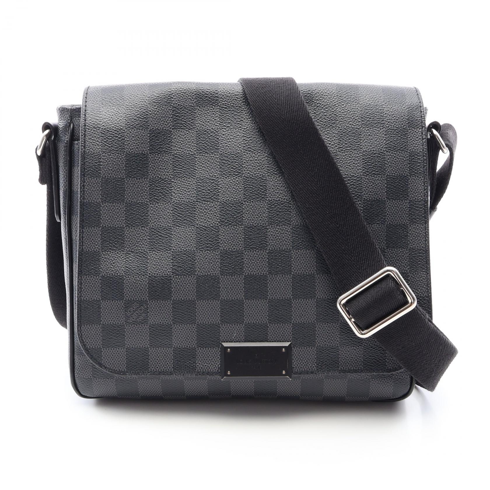 ルイ・ヴィトン LOUIS VUITTON ディストリクトPM ショルダーバッグ バッグ PVCコーティングキャンバス レザー ダミエ・グラフィット メンズ ブラック系 N41260 【中古】