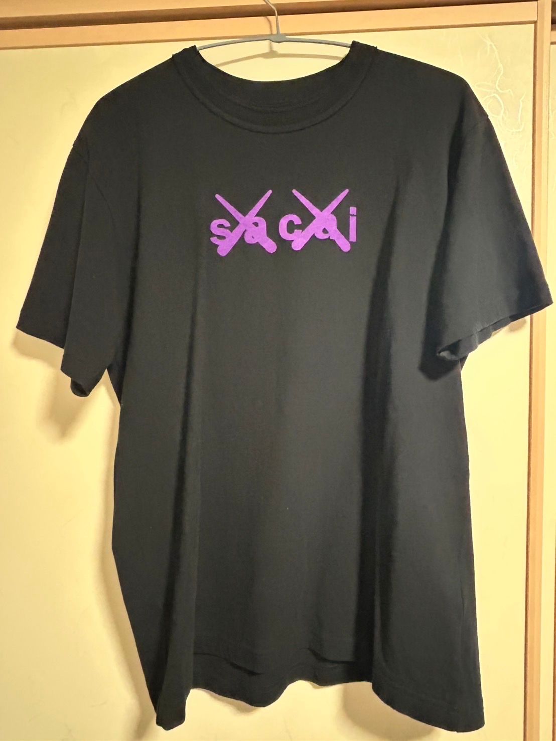 sacai KAWS Flock Print T-shrit "Black"