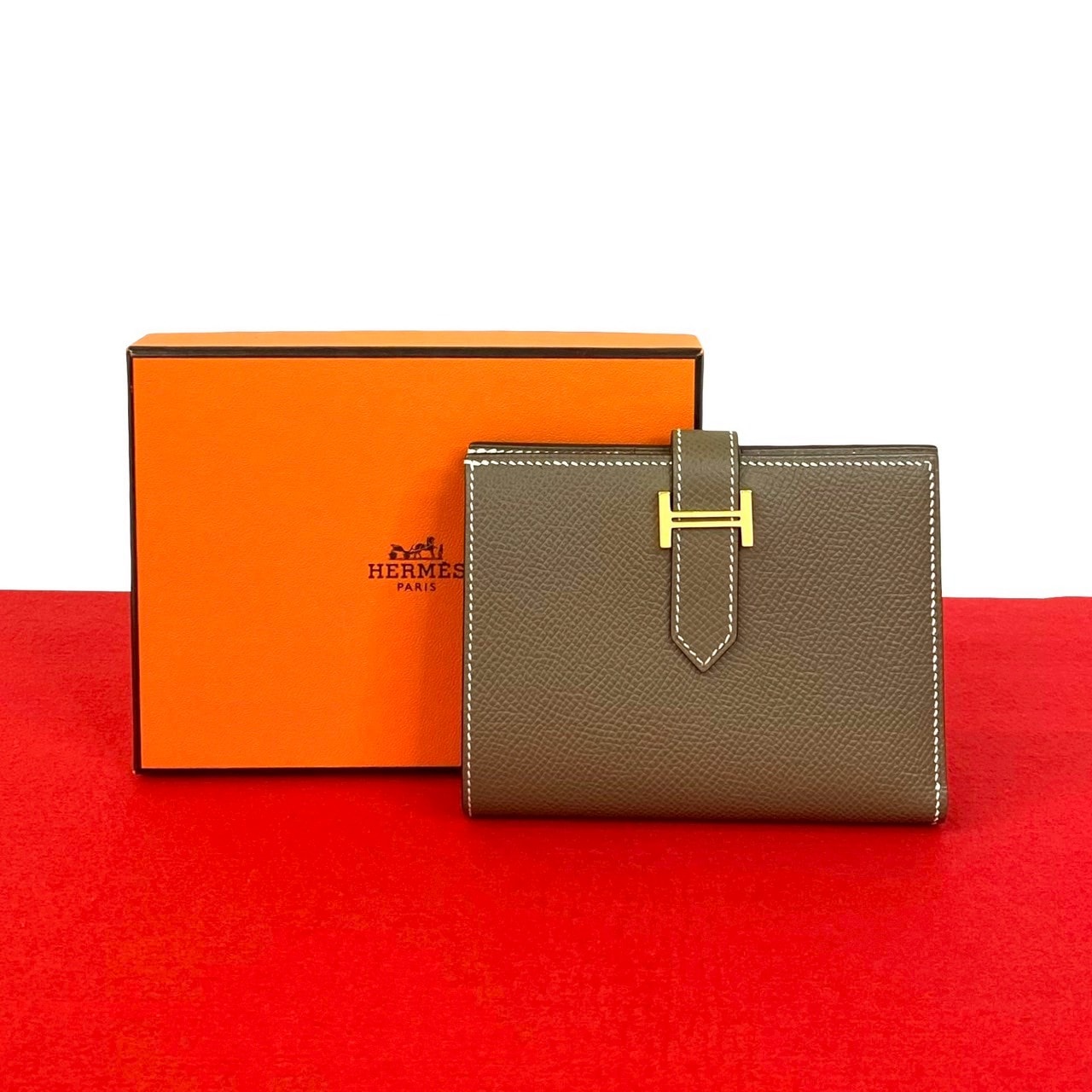HERMES エルメス ベアン コンパクト ヴォーエプソン 二つ折り財布 ベージュ
 41595