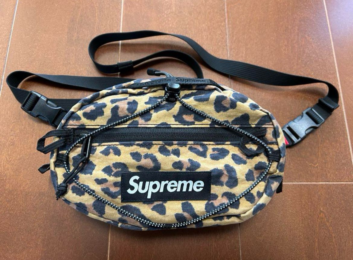 Supreme Waist Bag 2.5L 
