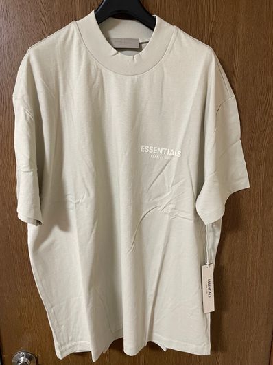 FEAR OF GOD ESSENTIALS SS Tee