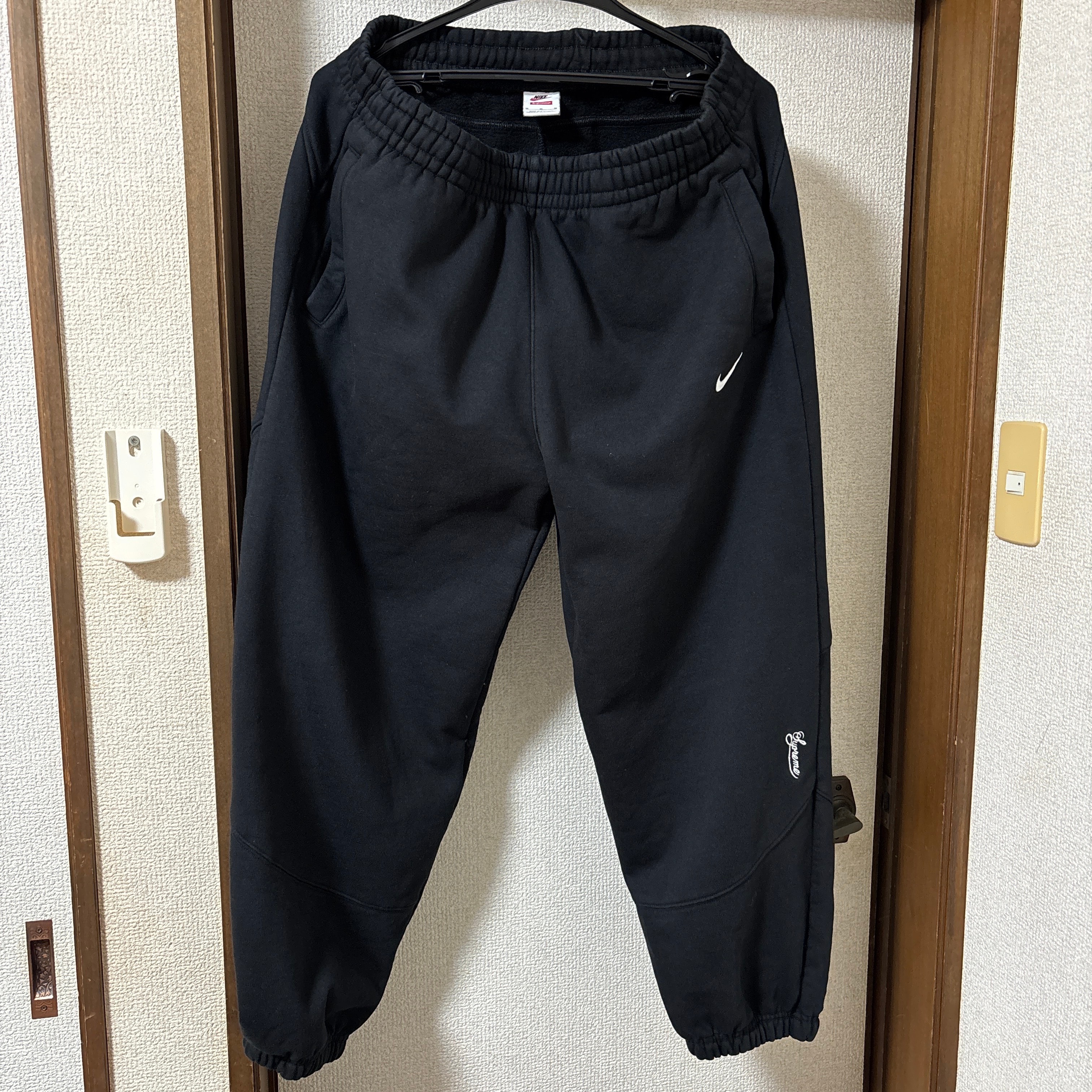 Supreme x Nike Sweatpant "Black"