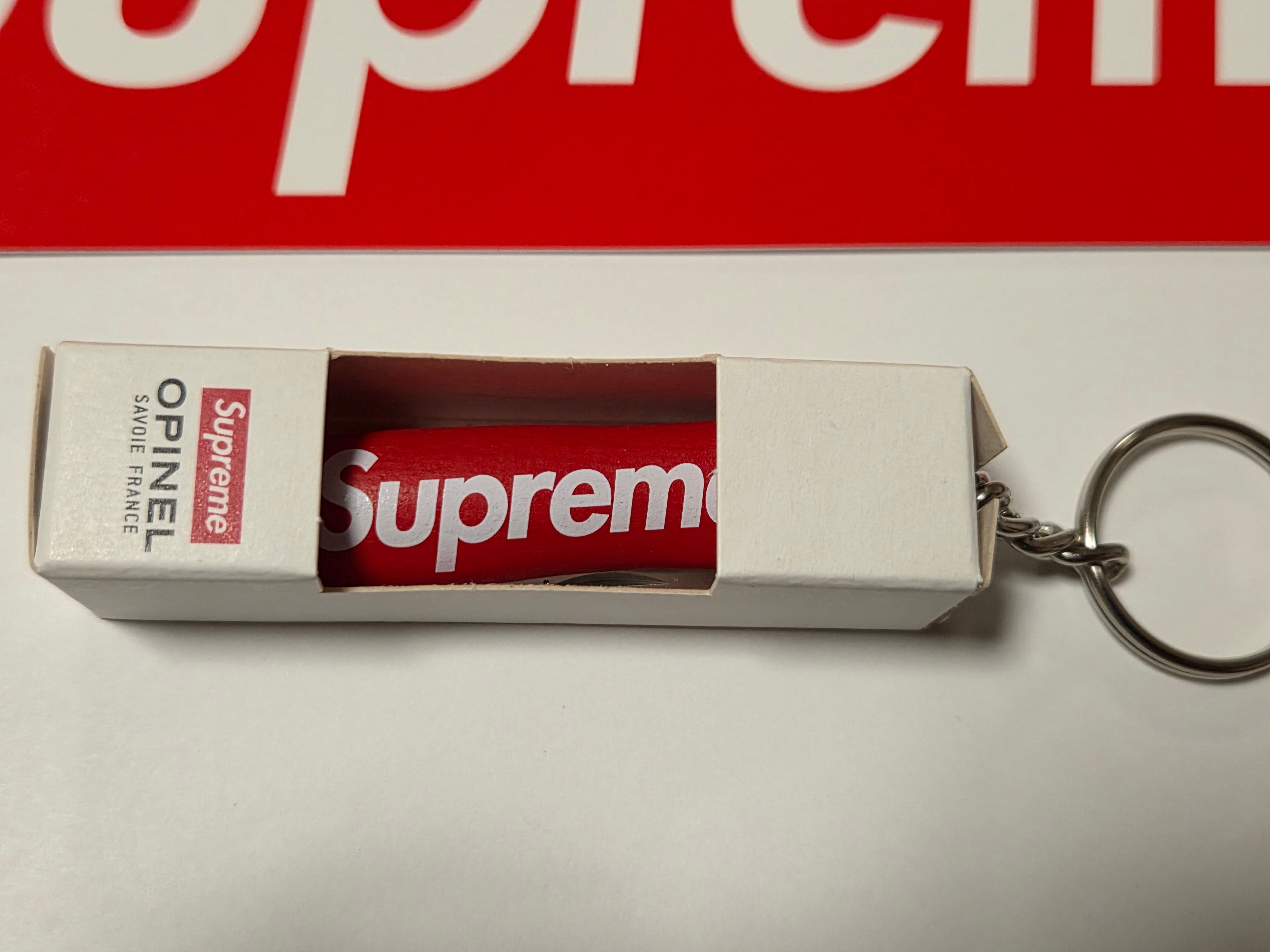 Supreme/Opinel No. 4 Knife Keychain全色セット Supreme x Opinel No. 4 Knife Keychain Black Red Green 3colors FW25