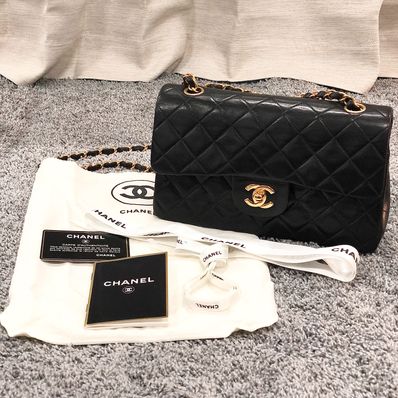 CHANEL Lambskin Matelasse Shoulder Bag "Black"
