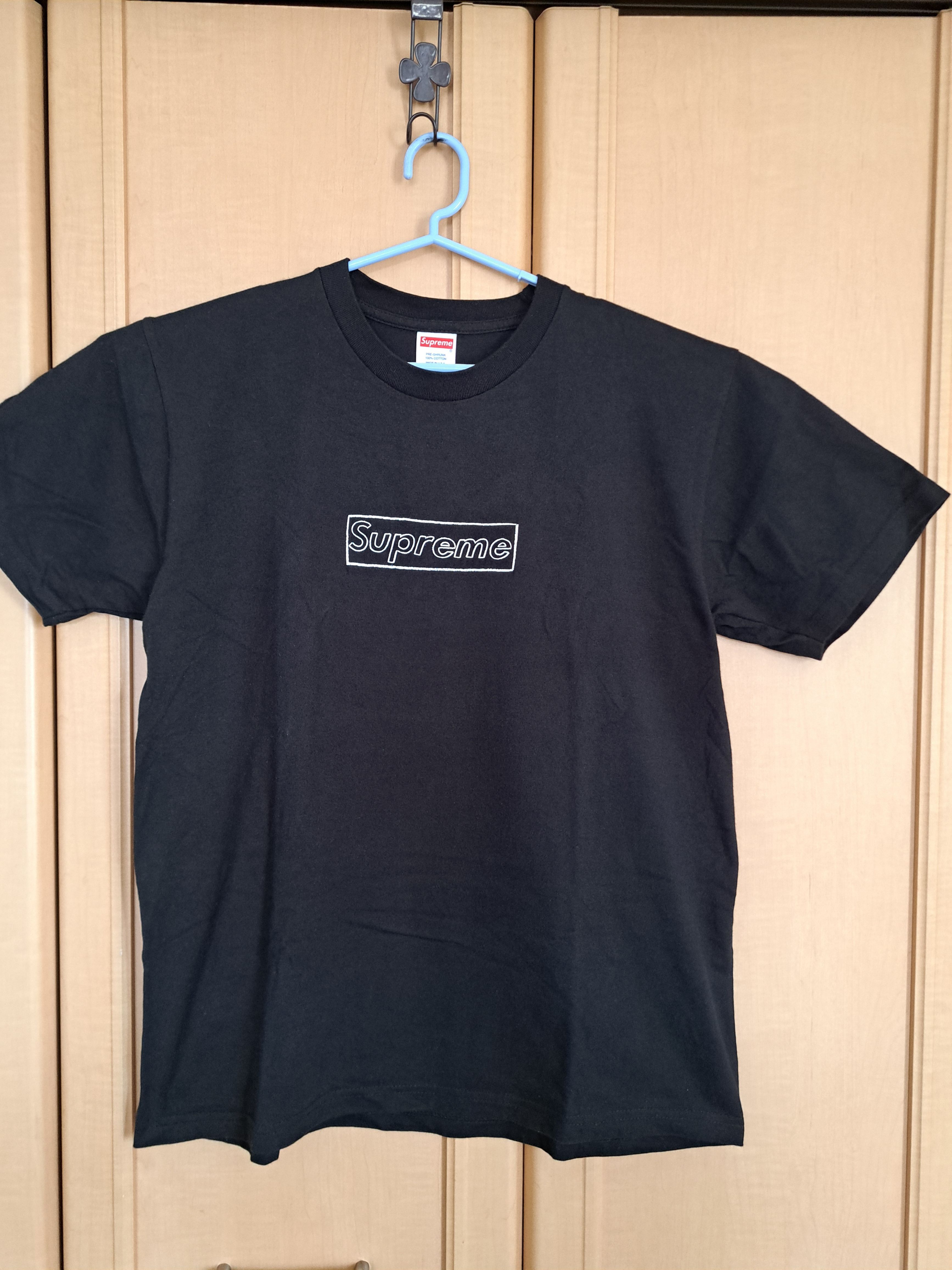 Supreme KAWS Chalk Logo Tee "Black"