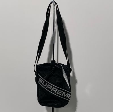 Supreme Small Cinch Pouch 2023FW Supreme Small Cinch Pouch 2023FW