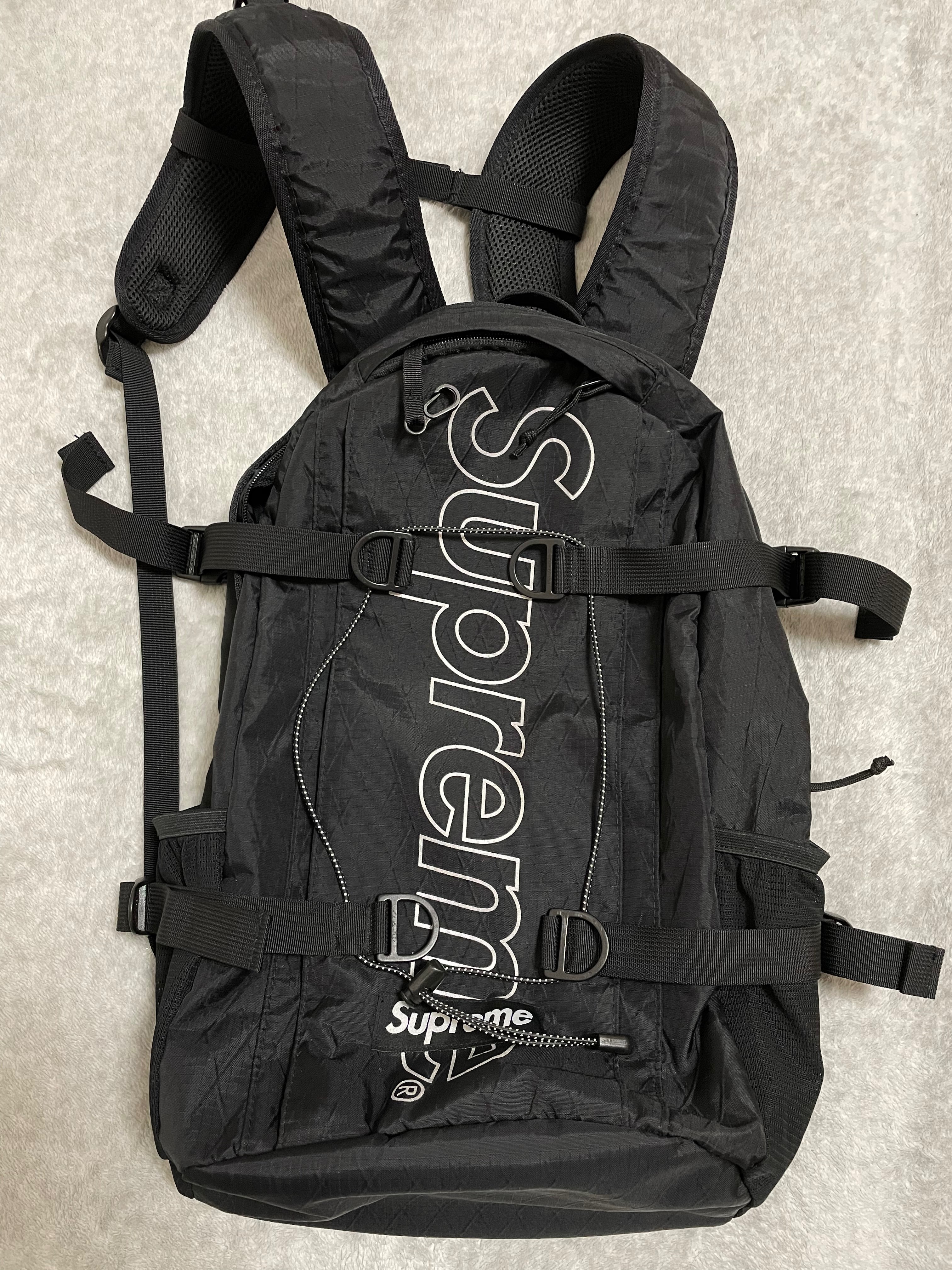 Supreme 18FW Backpack "Black"