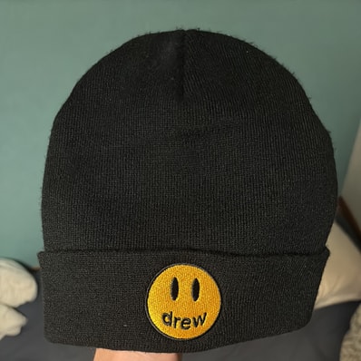 drew house mascot rib beanie "Black"