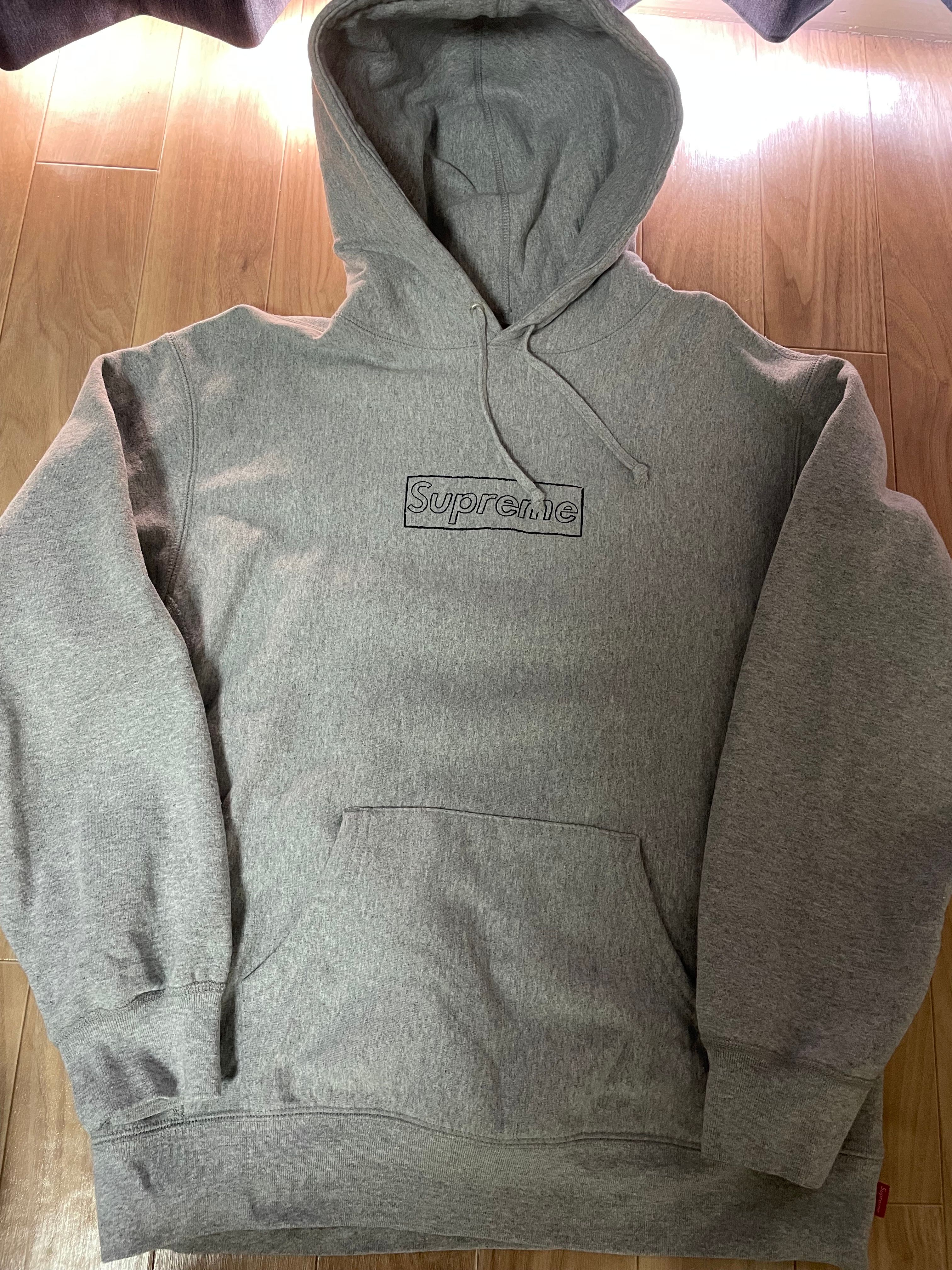 Supreme KAWS Chalk Logo Hooded Sweatshirt "Grey"(2021)