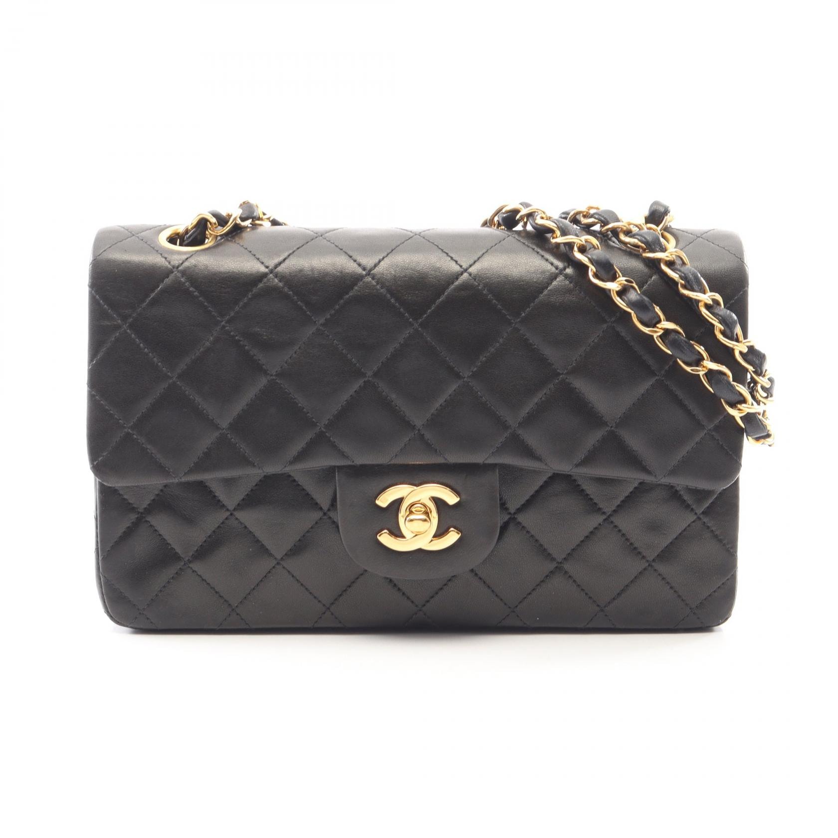 シャネル CHANEL マトラッセ Wフラップ ショルダーバッグ バッグ ラムスキン(羊革) レディース ブラック系 【中古】