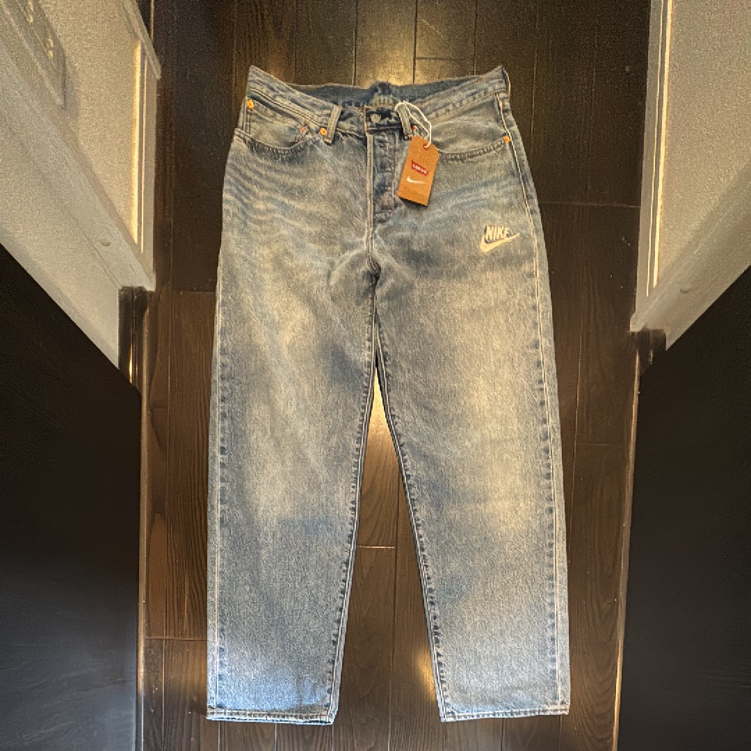 LEVI'S x Nike Baggy Jean "Light Indigo"