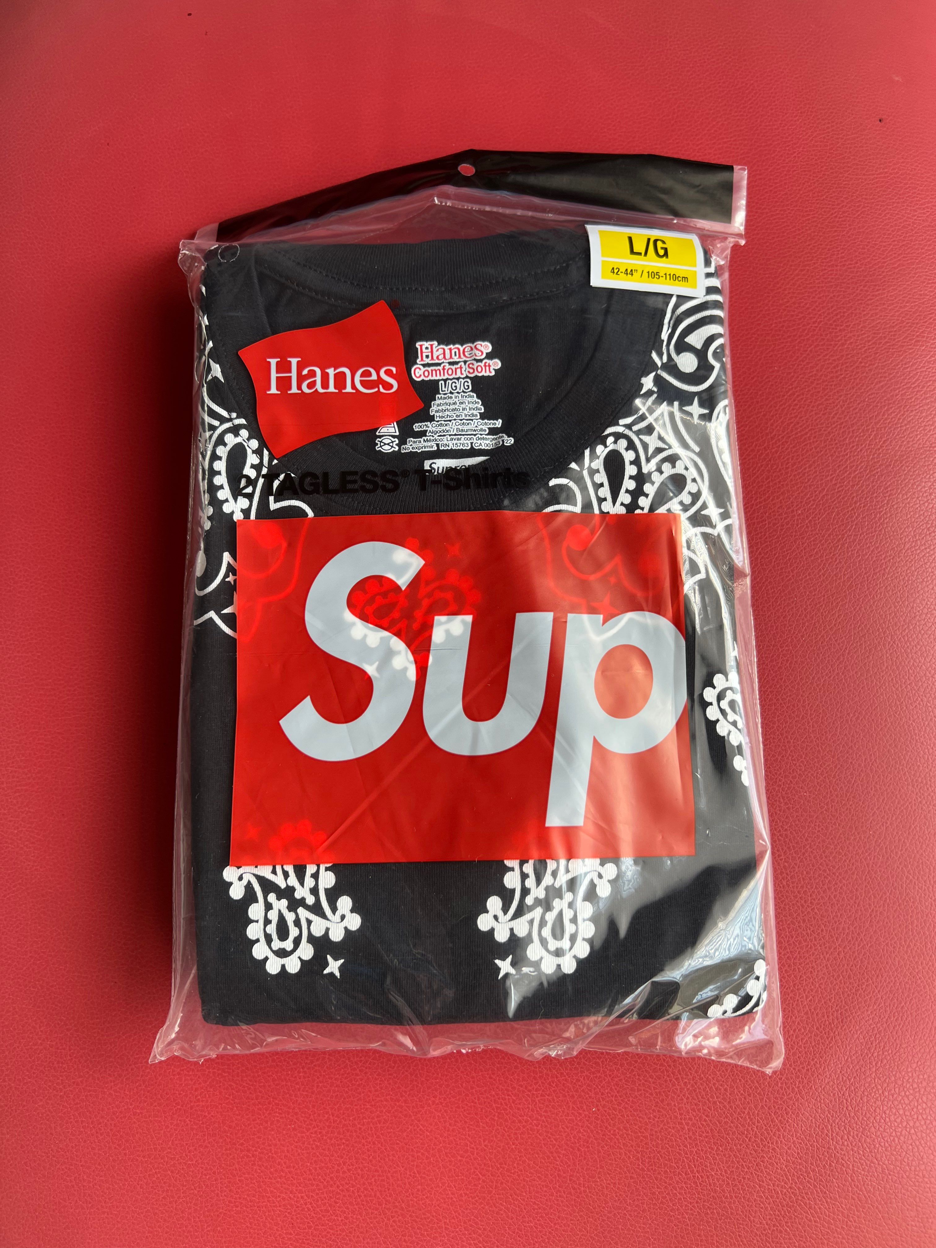 Supreme x Hanes Bandana Tagless Tees (2 Pack) "Black"