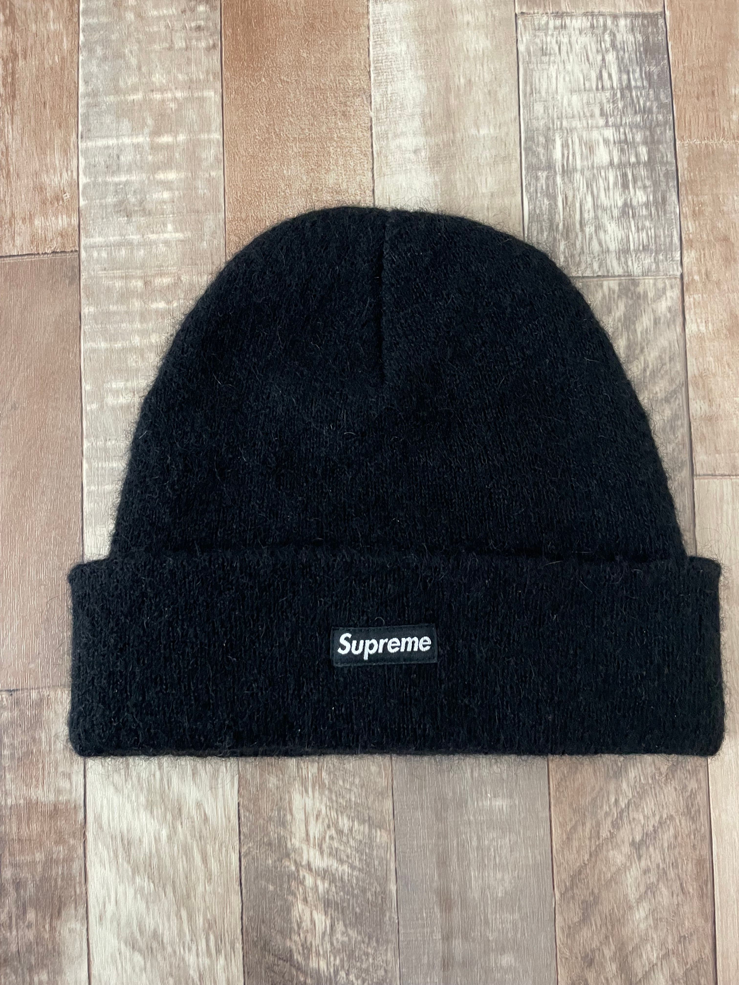 Supreme Mohair Beanie "Black" (22FW)