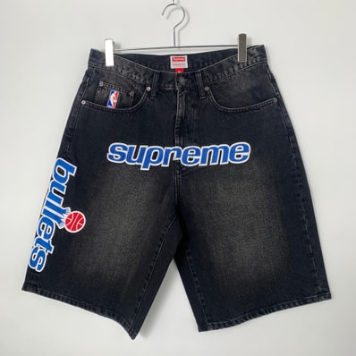 Supreme x Mitchell & Ness Washington Bullets Baggy Denim Short "Washed Black"