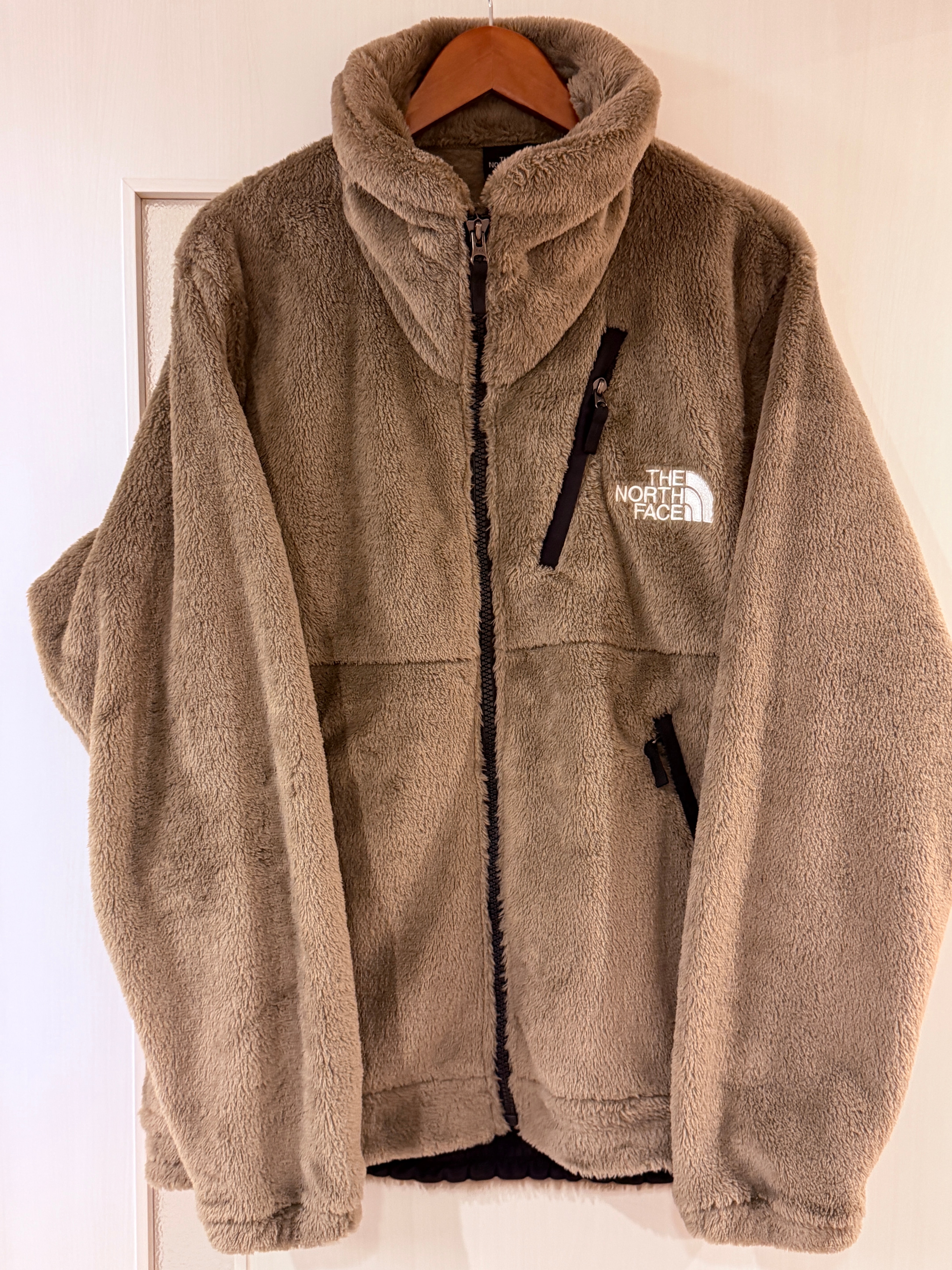 ザノースフェイス バーサ ロフト ジャケット "マッシュルーム"