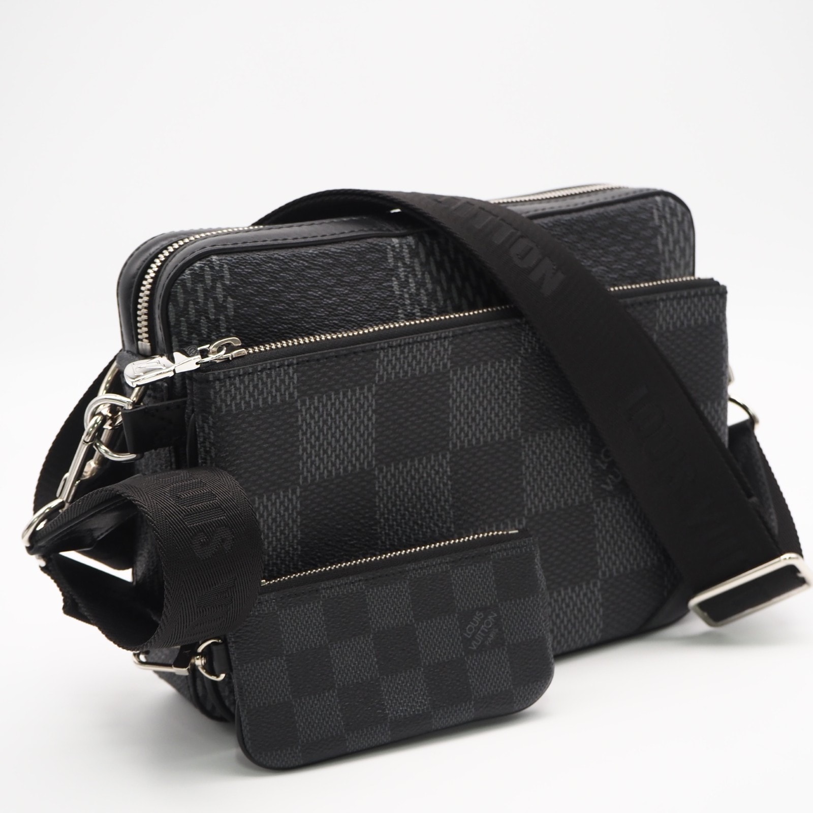 美品 LOUIS VUITTON ルイ・ヴィトン ダミエグラフィット3D トリオ メッセンジャー N50017 ショルダーバッグ ブラック グレー コーティングキャンバス レザー メンズ