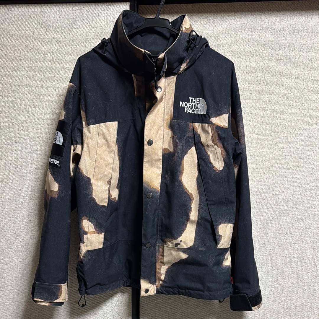 Supreme x The North Face Bleached Denim Print Mountain Jacket "Black"