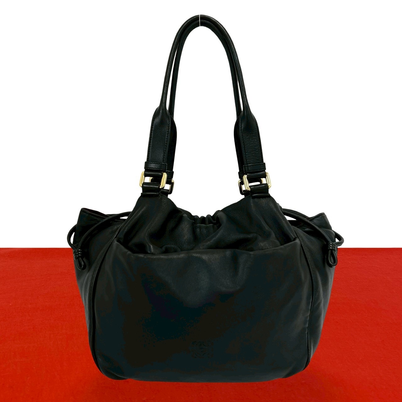 LOEWE ロエベ アナグラム ロゴ レザー ショルダーバッグ ブラック
 39588